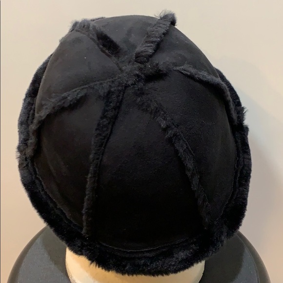 Roots Faux Fur Women’s Bucket Hat - Picture 3 of 6